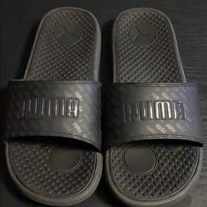 Black puma slides